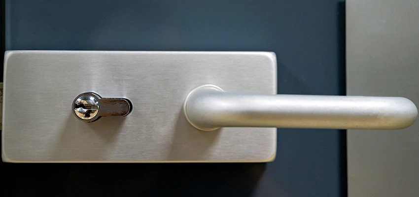 Change Patio Door Locks in Bay Point, California